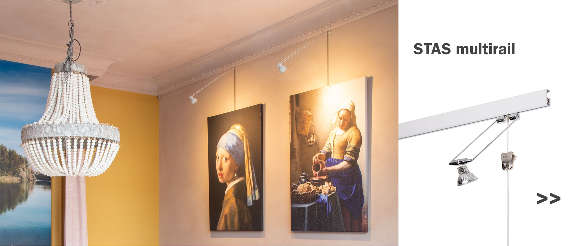 Picture hanging systems with lighting